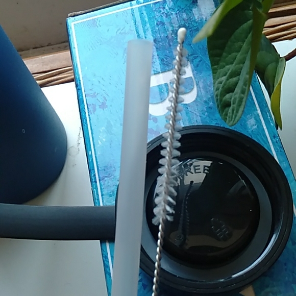 Stainless steel water bottle cold for 48 hours or hot for 24 hours 40 oz - Picture 6 of 13